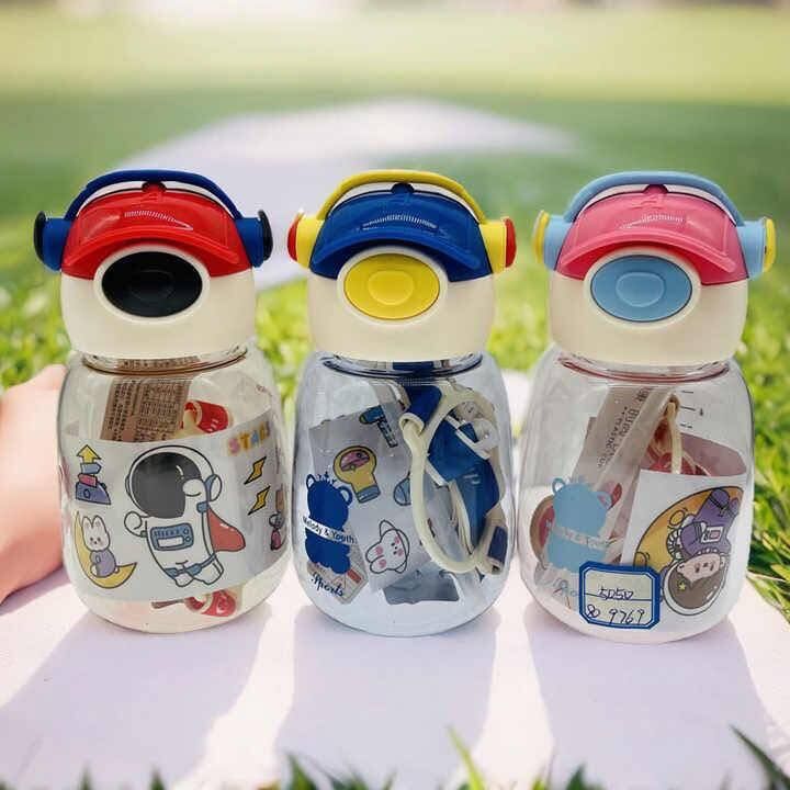 Kulaklıklı Kapak Çocuk Matara 600 ML